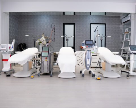 Tehnologii Colegiul de Estetică