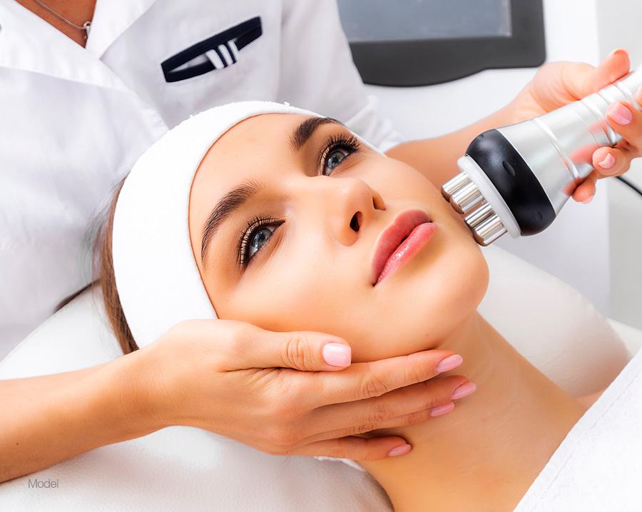 skin-resurfacing-featured-model.jpg